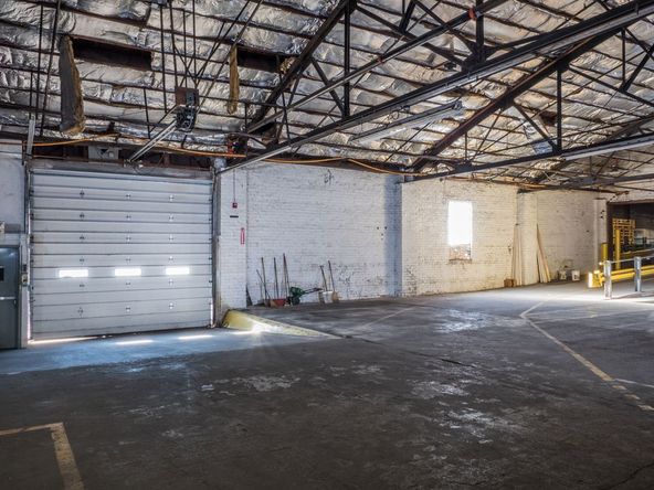 THE BLOCK: 1009 SW WASHINGTON STREET, Peoria, IL 61602